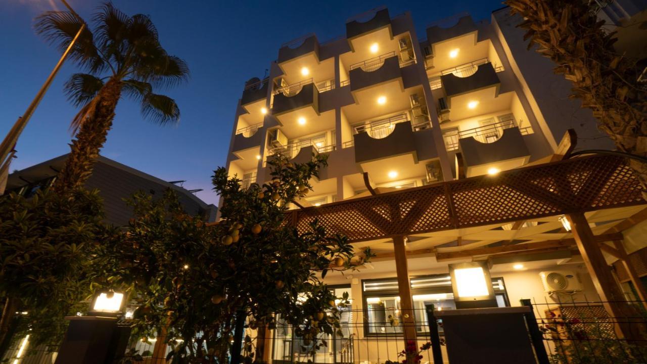 Opera Boutique Hotel 3*